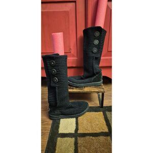UGGS Women's Size 7 Black Cardy Crochet Boots Tall  Short Button Accent EUC
